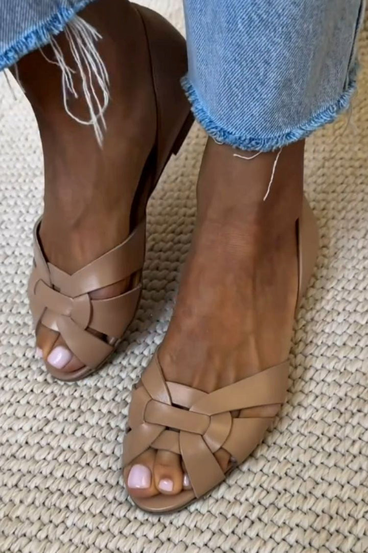 Avokärkiset espadrillot ristikkopunonnalla | Anne Helsinki