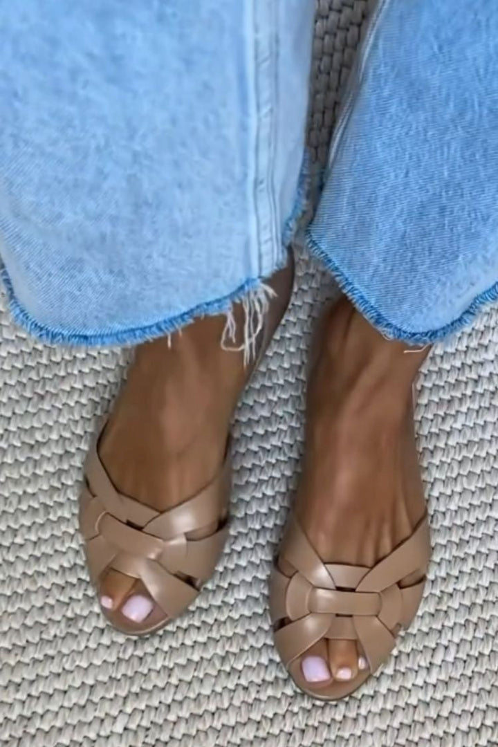 Avokärkiset espadrillot ristikkopunonnalla | Anne Helsinki