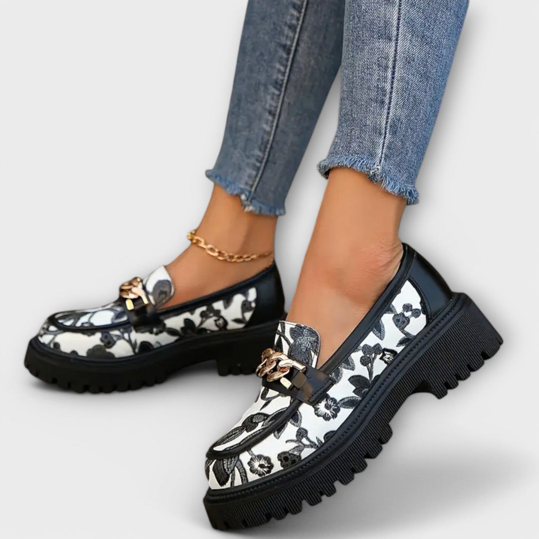 Sandra | Tyylikkäät retro-slippers | Anne Helsinki