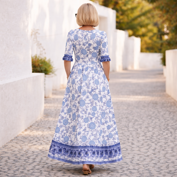 Elly | Elegantti kukallinen mekko, jossa on rentouttava tunnelma | Anne Helsinki