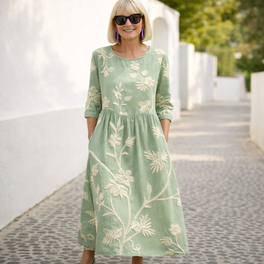 Nelly | Maxi mekko - kukallinen kuosi | Anne Helsinki