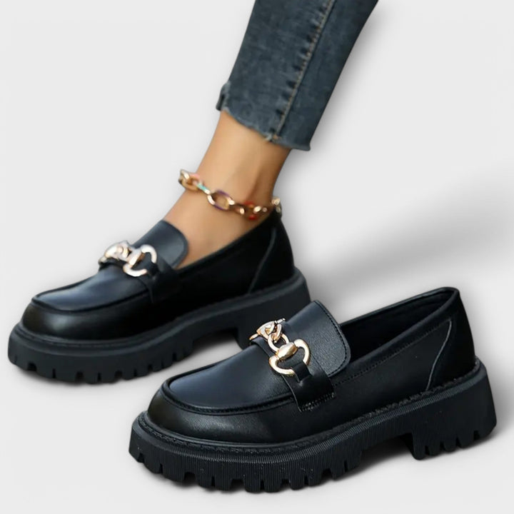 Chic plateau loaferit naisille solki yksityiskohdalla | Anne Helsinki