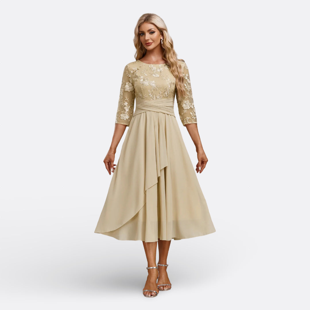 Mariana - Pittikäs Lacy Mekko