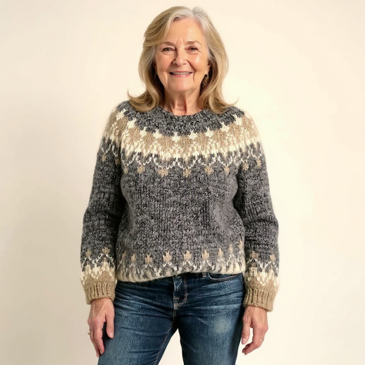 Jenni | Harmaa neulepusero | Anne Helsinki