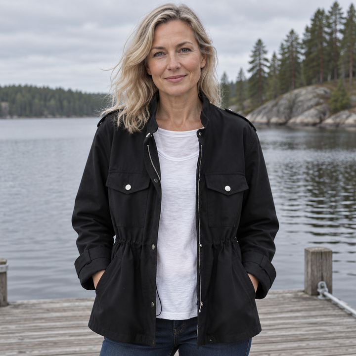 Hilja | Utility-henkinen takki